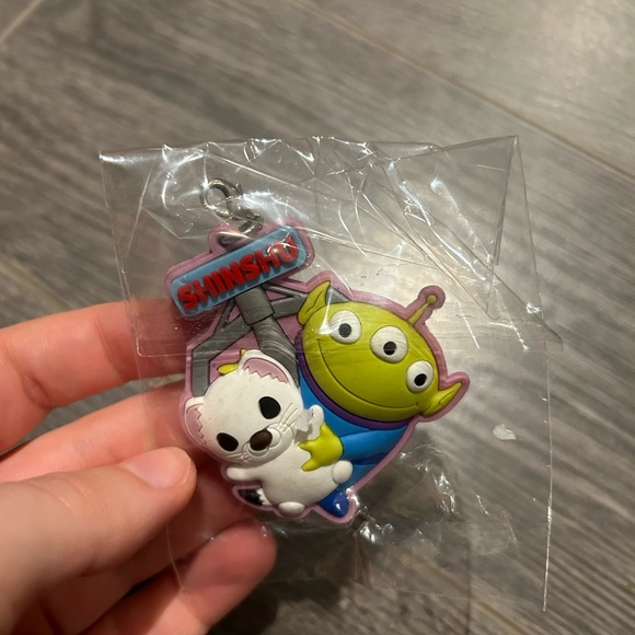 The claw charm - Picture 2 of 3